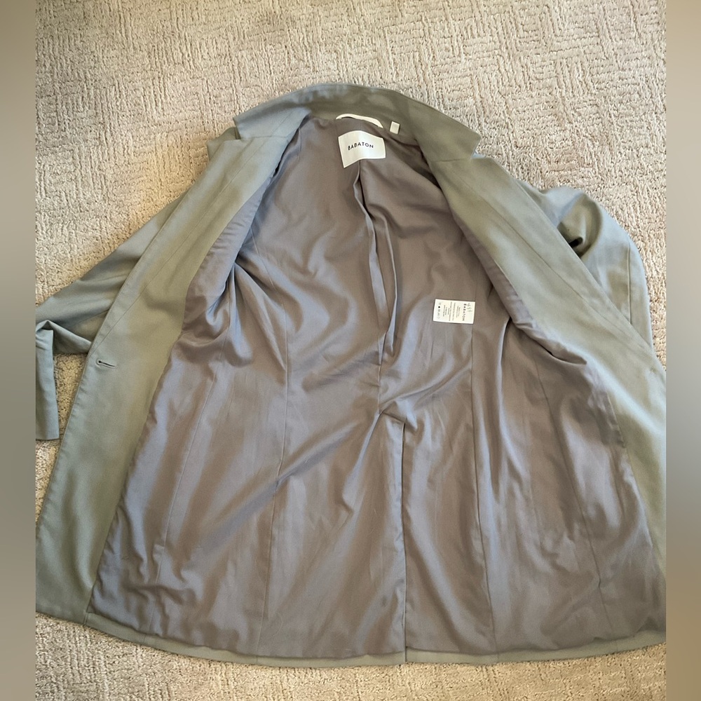 💚🩶 Aritzia Babaton Wool Blazer Sage Green Blazer Sz 0 EUC Minimalist Office - Picture 3 of 11